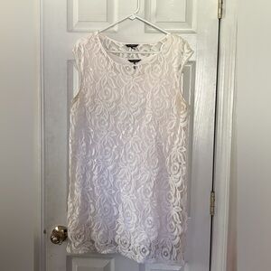 Daisy Fuentes white lace XL dress